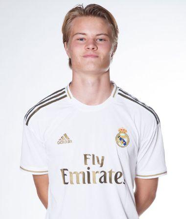 Andri Lucas  Guðjohnsen - Football Talents